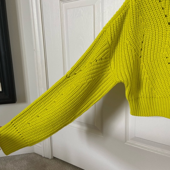 Cloth by RD Cropped Knit Sweater - Picture 4 of 5